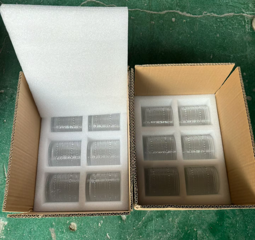 珍珠棉:玻璃制品包装的轻量化防护材料