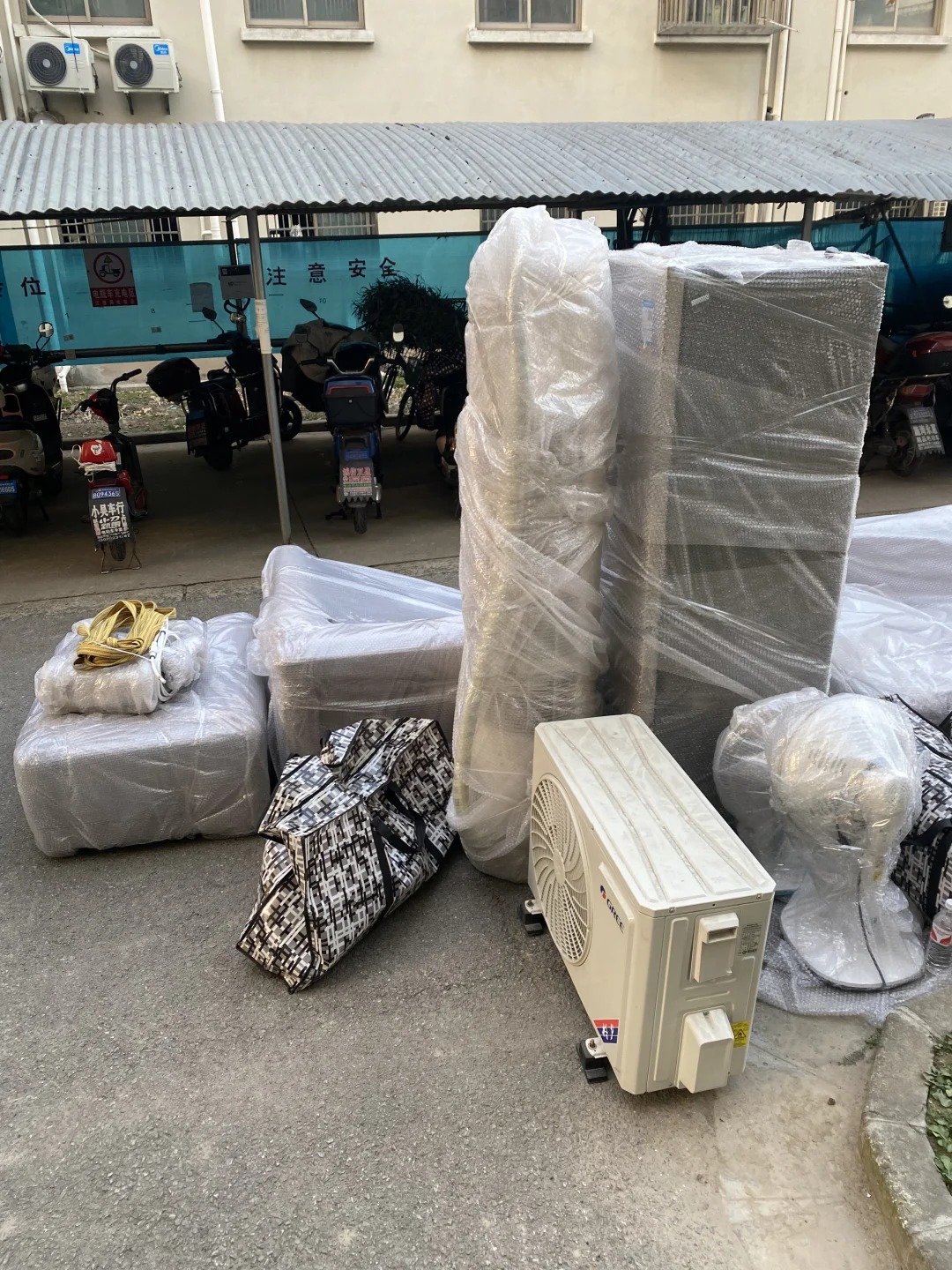 珍珠棉用于搬家时家具包装:确保家具安全搬运的理想选择